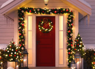 holiday curb appeal